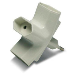 ADAPTADOR TRIPLE 10 AH. 250 V. 1217
